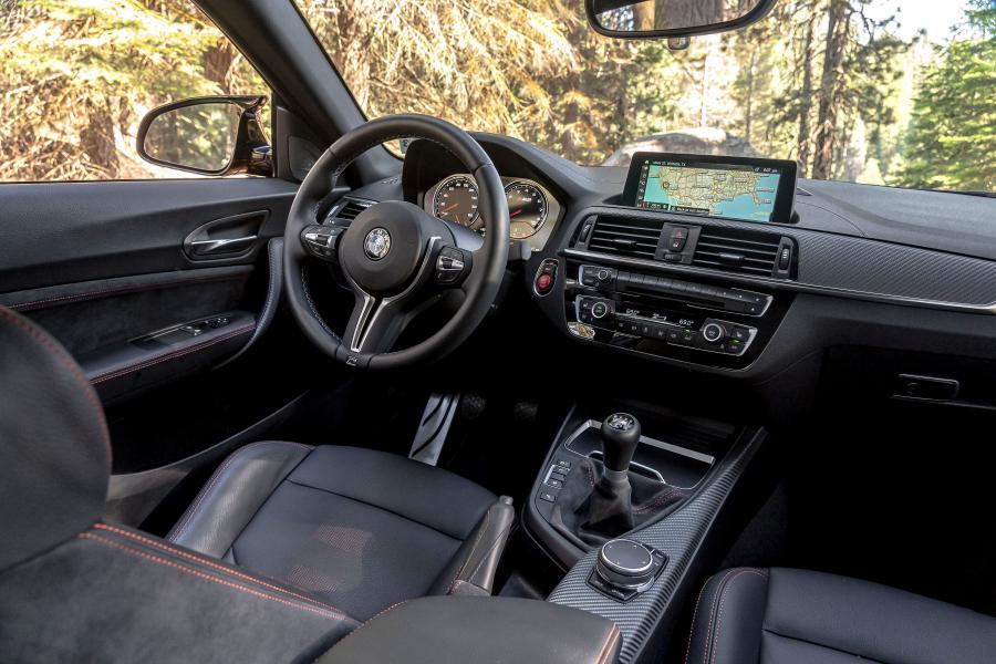 Интерьер BMW M2 Competition (F87) 2018 года  (NA) (фото 35 из 40)